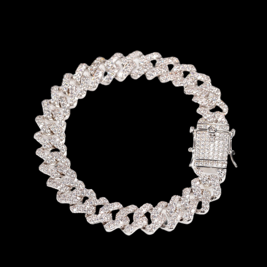 Iced Out Cuban Chain mit Schmetterlingsschnalle